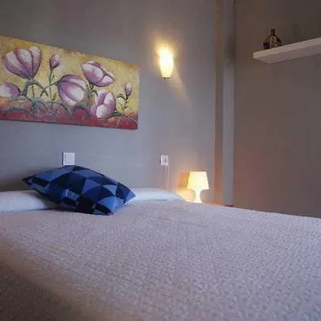 Sureda Apartment *
